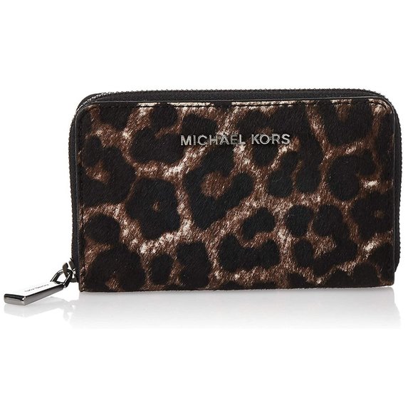 Michael Kors Handbags - Michael Kors Jet Set Leopard Card Case